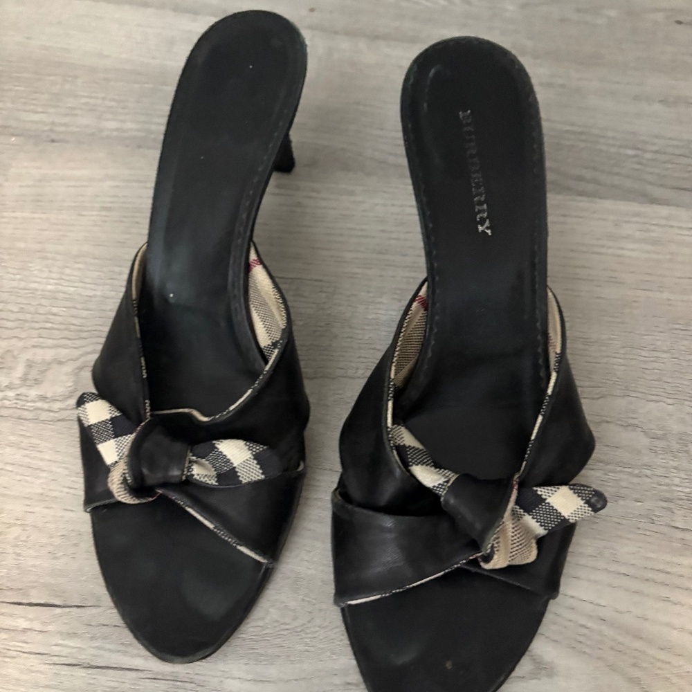 Burberry sandals